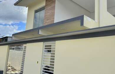 Imagem: A casa em condomínio possui 3 Dormitórios, 3 Banheiros, 210m²