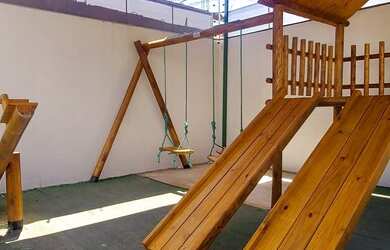 Imagem: O apartamento possui 2 Dormitórios, 1 Banheiro, 1 Vaga na garagem