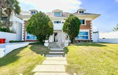 Imagem: A casa em condomínio possui 4 Dormitórios, 2 Banheiros, 5