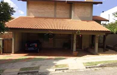 Imagem: A casa em condomínio possui 3 Dormitórios, 5 Banheiros, 4