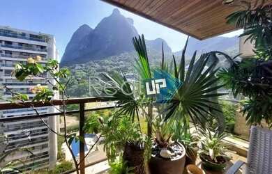 Imagem: O apartamento possui 4 Dormitórios, 4 Banheiros, 3 Vagas na