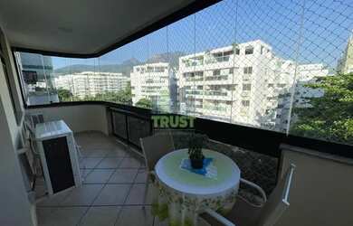 Imagem 3: Apartamento para Venda em Rio de Janeiro, Freguesia (Jacarepaguá), 4 dormitórios, 1 suíte