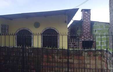 Imagem: A casa possui 2 Dormitórios, 1 Banheiro e 43m² de Área e