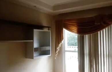 Imagem: O apartamento possui 3 Dormitórios, 1 Banheiro, 1 Vaga na garagem