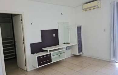 Imagem 4: Casa no Cond. Villagio del Fiori- 03 suites- flores