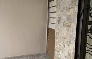 Imagem: A casa possui 3 Dormitórios, 3 Banheiros, 2 Vagas na garagem