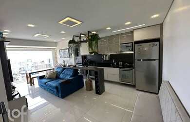 Imagem: O apartamento possui 2 Dormitórios, 2 Banheiros, 2 Vagas na