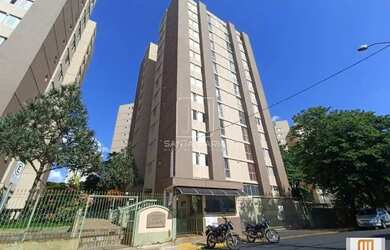 Imagem: O apartamento possui 3 Dormitórios, 1 Banheiro, 1 Vaga na garagem