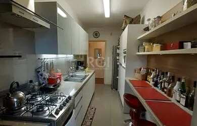 Imagem 7: Apartamento de dois dormitórios, e uma vaga de garagem no bairro Bela...