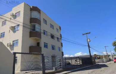 Imagem: O apartamento possui 3 Dormitórios, 1 Banheiro, 1 Vaga na garagem