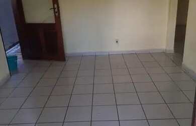 Imagem: A casa possui 3 Dormitórios, 2 Banheiros e 90m² de Área e