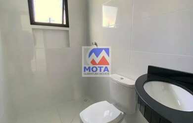 Imagem 9: Sobrado de Alto Padrão. Piscina, Churrasqueira, Varandae171m² de Área