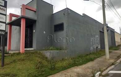 Imagem: A casa possui 1 Dormitório, 2 Banheiros, 2 Vagas na garagem