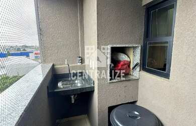 Imagem: O apartamento possui 3 Dormitórios, 1 Banheiro, 2 Vagas na