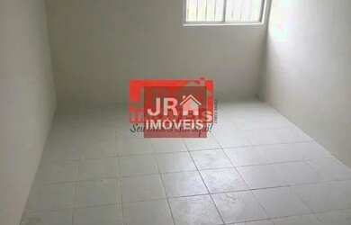 Imagem 5: Imóvel para aluguel tem 52 metros quadrados com 2 quartos em Candeias...