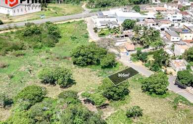 Imagem: O terreno possui 305m² de Área, Imóvel novo e está localizado