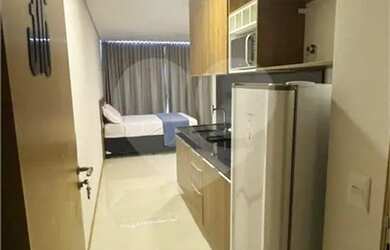 Imagem: O apartamento possui 1 Dormitório, 1 Banheiro, 1 Vaga na garagem