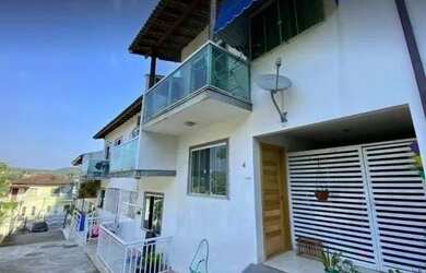 Imagem: A casa em condomínio possui 2 Dormitórios, 2 Banheiros, 1