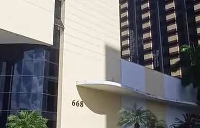 Imagem: O depósito possui 1 Vaga na garagem, 30m² de Área e está