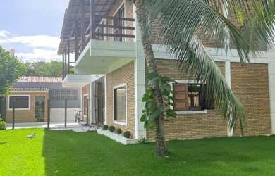 Imagem: A casa em condomínio possui 3 Dormitórios, 4 Banheiros, 180m²