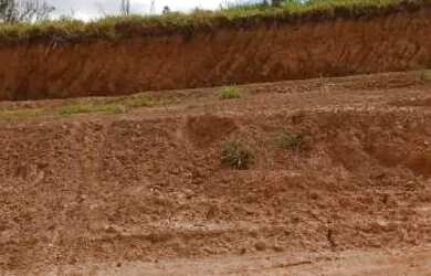 Imagem: O terreno à venda possui 154m² de Área e está localizado