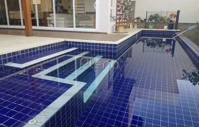 Imagem: A casa em condomínio possui 3 Dormitórios, 5 Banheiros, 4