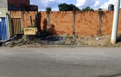 Imagem: O terreno possui 360m² de Área e está localizado em Montes