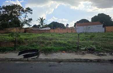Imagem: O terreno possui 469m² de Área e está localizado em Vila