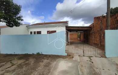 Imagem: A casa possui 3 Dormitórios, 1 Banheiro, 50m² de Área e