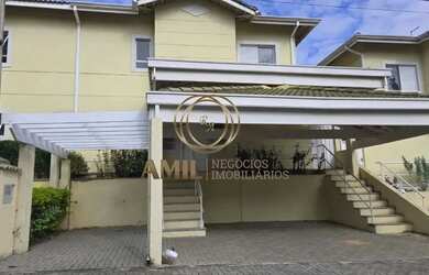 Imagem: A casa em condomínio possui 3 Dormitórios, 2 Banheiros, 2