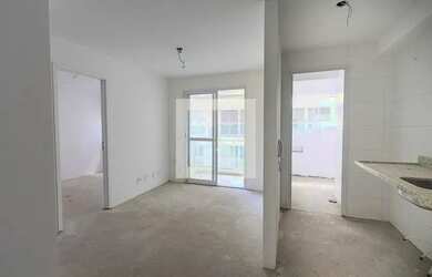 Imagem: O apartamento possui 1 Dormitório, 1 Banheiro, 1 Vaga na garagem