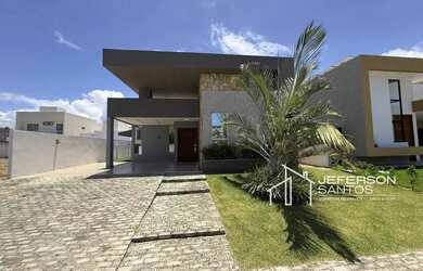 Imagem: A casa em condomínio possui 3 Dormitórios, 3 Banheiros, 4