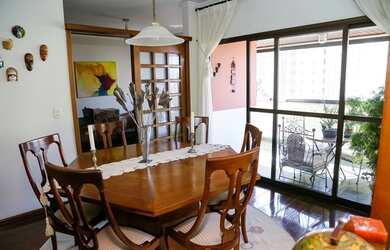 Imagem: O apartamento possui 3 Dormitórios, 4 Banheiros, 3 Vagas na