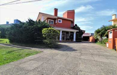 Imagem 12: Charmoso sobrado a venda, localizado no Condomínio Lagos Park, praia...