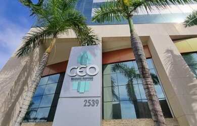 Imagem: O depósito possui 1 Vaga na garagem e 30m² de Área e está