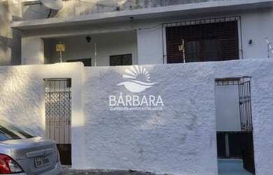 Imagem: A casa possui 3 Dormitórios, 2 Banheiros, 80m² de Área e