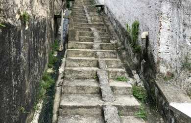 Imagem: A casa possui 2 Dormitórios, 1 Banheiro, 50m² de Área e