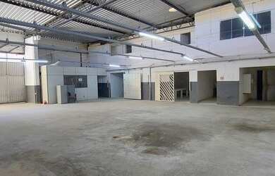 Imagem 1: Galpão/Depósito/Armazém para aluguel tem 400 metros quadrados