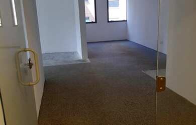 Imagem: O depósito possui 2 Vagas na garagem, 76m² de Área e está