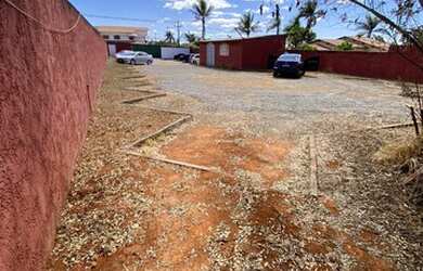 Imagem: O terreno possui 800m² de Área e está localizado em Setor