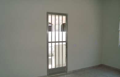 Imagem 7: Alugo casa em Mesquita. Varanda, 10m² de Área, 1 Banheiroe2 Dormitórios