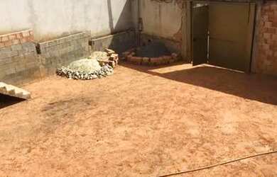 Imagem 14: Vendo ou troco essa casa