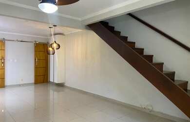 Imagem: A casa em condomínio possui 2 Dormitórios, 3 Banheiros, 1