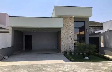 Imagem: A casa em condomínio possui 3 Dormitórios, 4 Banheiros, 2