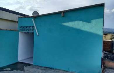 Imagem: A casa possui 1 Dormitório, 1 Banheiro e está localizado