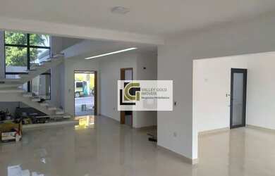 Imagem: A casa possui 3 Dormitórios, 3 Banheiros, 2 Vagas na garagem