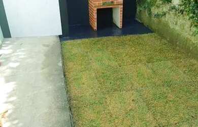 Imagem: A casa possui 2 Dormitórios, 1 Banheiro, 1 Vaga na garagem