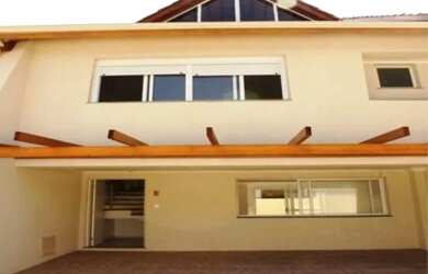 Imagem: A casa em condomínio possui 3 Dormitórios, 3 Banheiros, 2