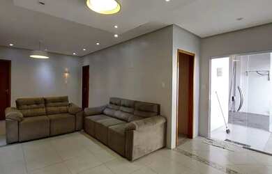 Imagem: A casa possui 5 Dormitórios, 5 Banheiros, 5 Vagas na garagem