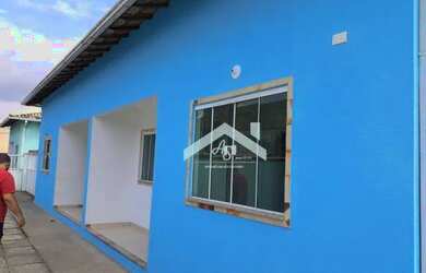 Imagem: A casa possui 2 Dormitórios, 1 Banheiro, 1 Vaga na garagem